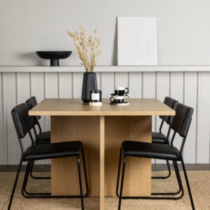 Matgrupp Leo med stolarna Kenth