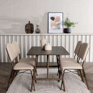 Matgrupp Kaseindon med stolarna Seda