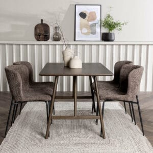 Matgrupp Kaseindon med stolarna Modesto