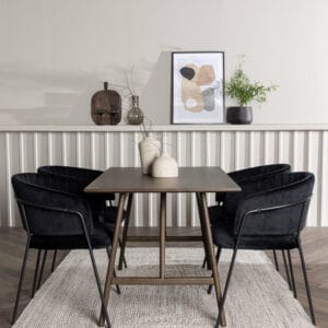 Matgrupp Kaseindon med stolarna Selma