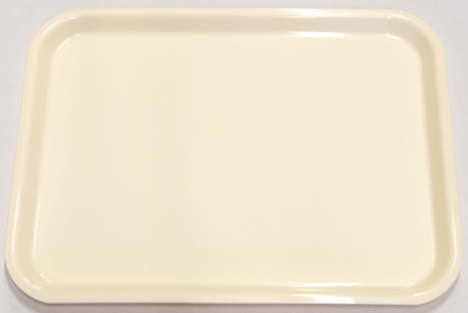 Bricka plast, benvit. 25 st